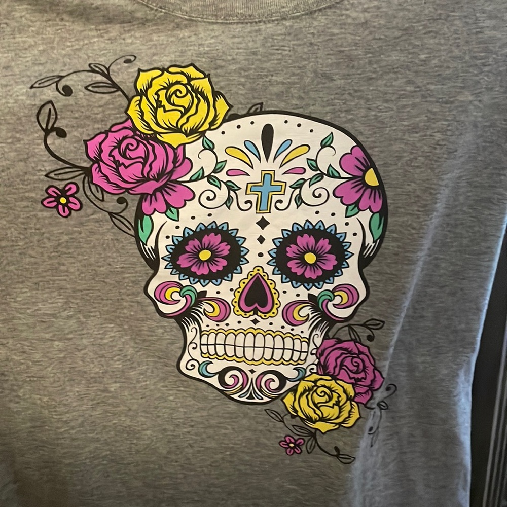 LARGE TEE